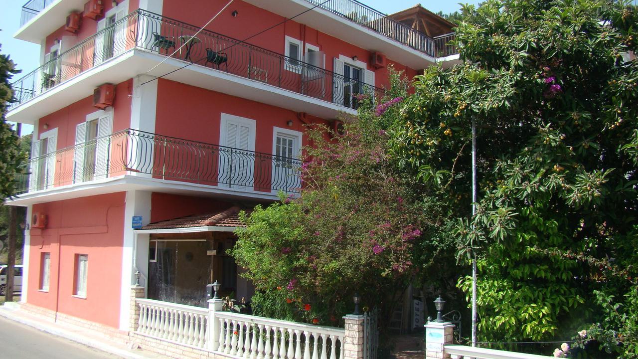 Dionisis Apartments Agia Efimia Exteriér fotografie